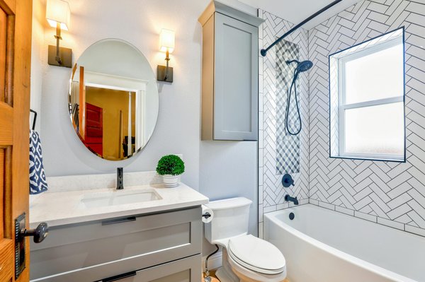 8 astuces pour dénicher les meilleurs équipements de salle de bain